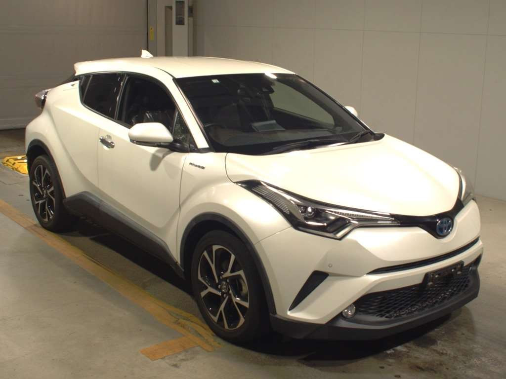 2018 Toyota C-HR ZYX10[2]