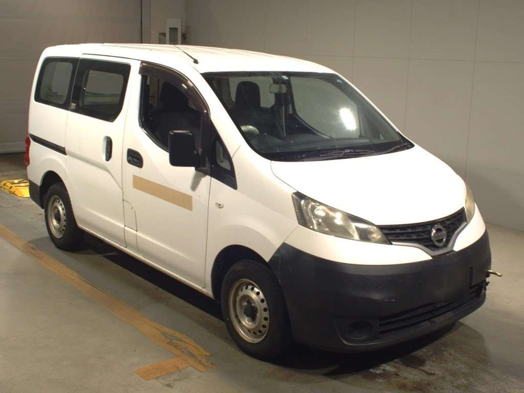 2013 Nissan NV200 Vanette VM20[2]