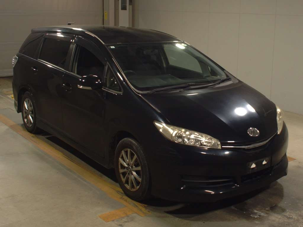 2013 Toyota Wish ZGE20G[2]