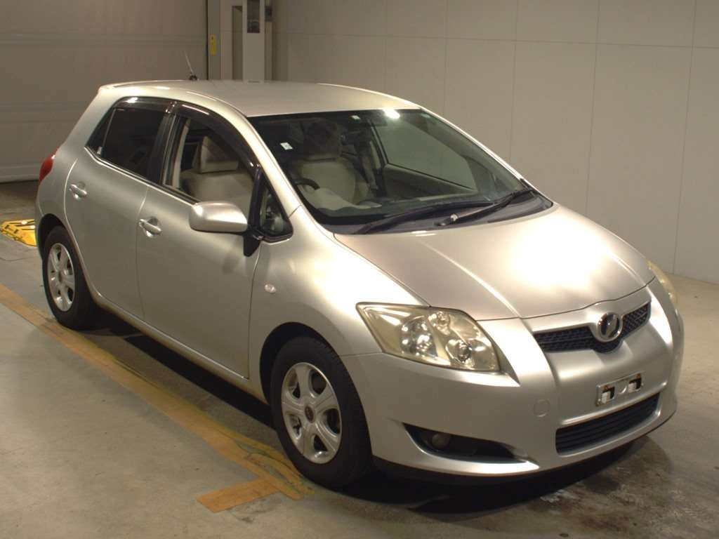 2008 Toyota Auris NZE151H[2]