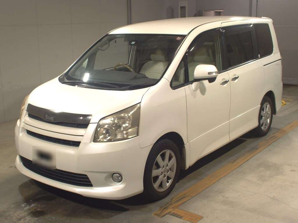 2009 Toyota Noah ZRR70W[0]