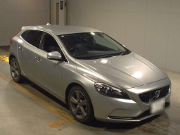 2013 Volvo V40