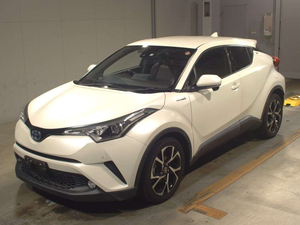 2017 Toyota C-HR ZYX10[0]