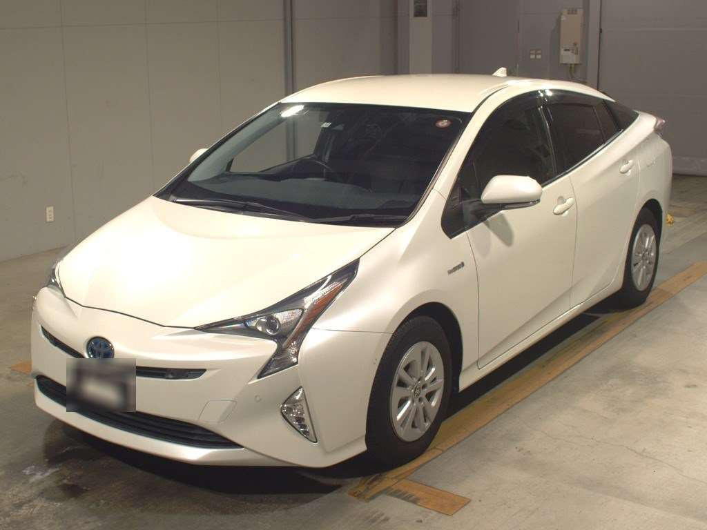 2017 Toyota Prius ZVW50[0]