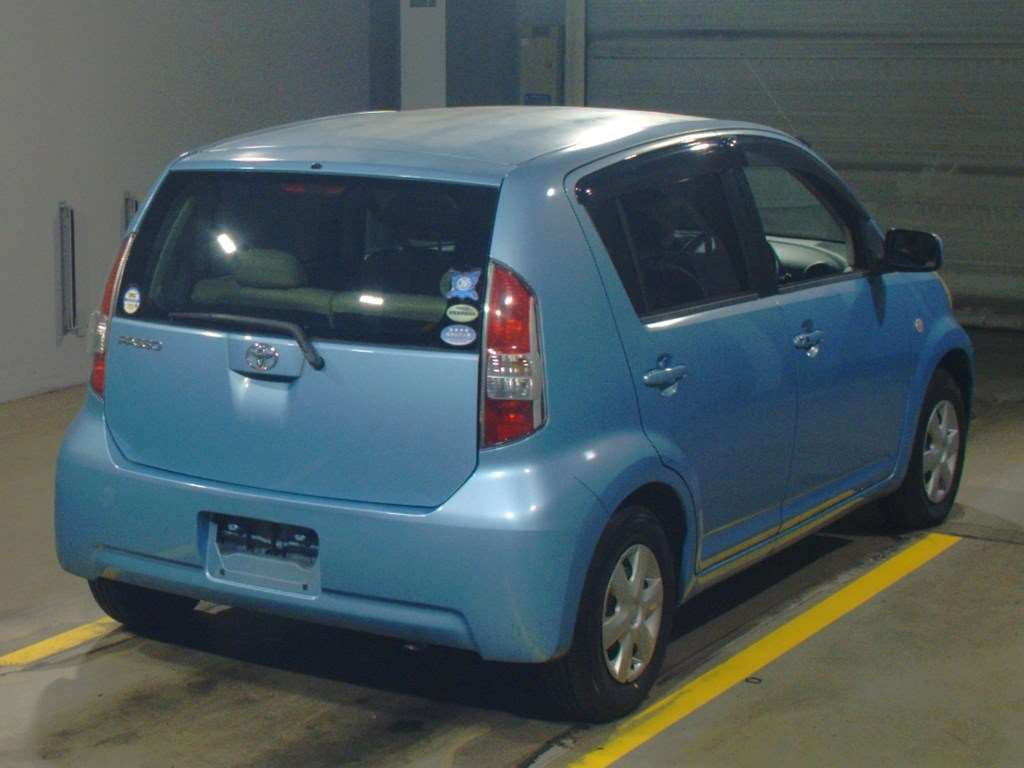 2005 Toyota Passo QNC10[1]