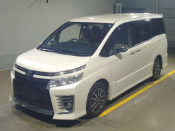 2015 Toyota Voxy