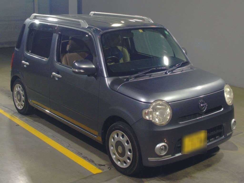 2010 Daihatsu Mira Cocoa L675S[2]