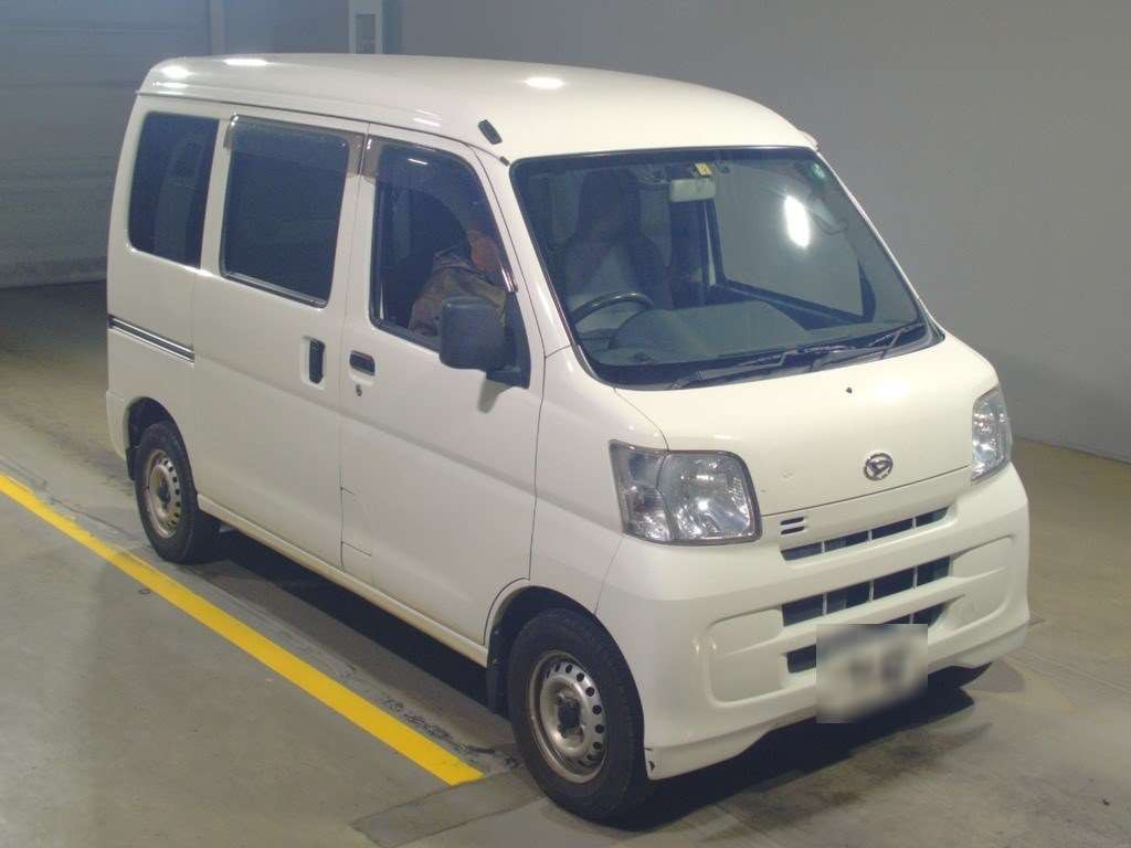 2017 Daihatsu Hijet Cargo S331V[2]