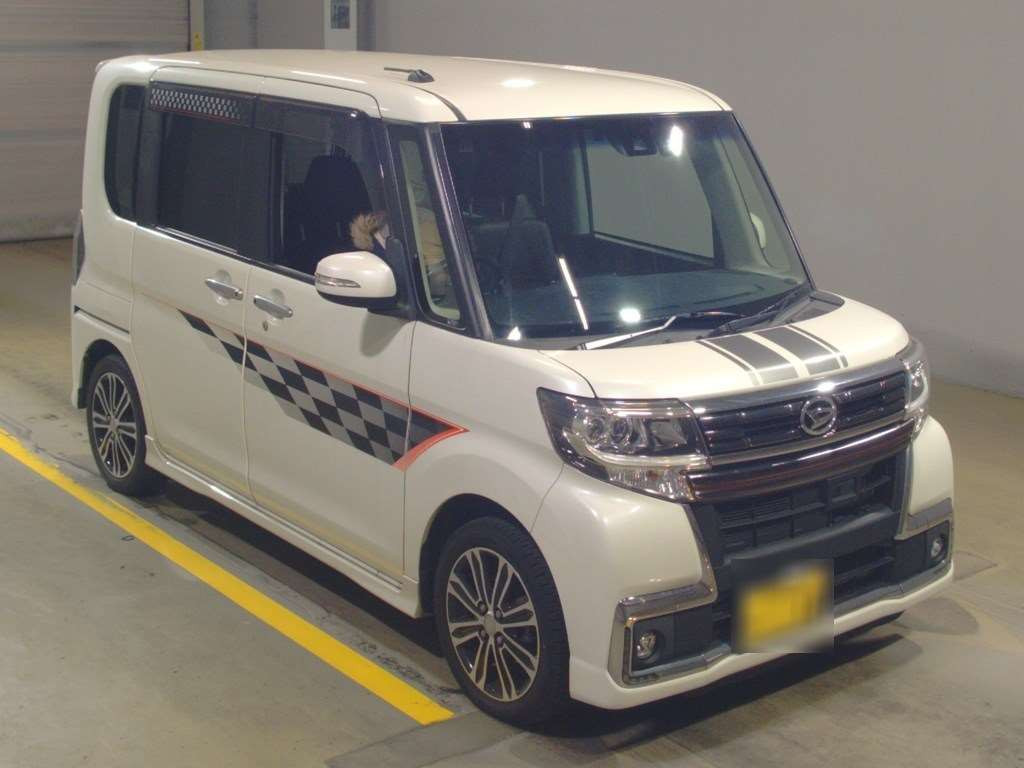 2016 Daihatsu Tanto Custom LA600S[2]