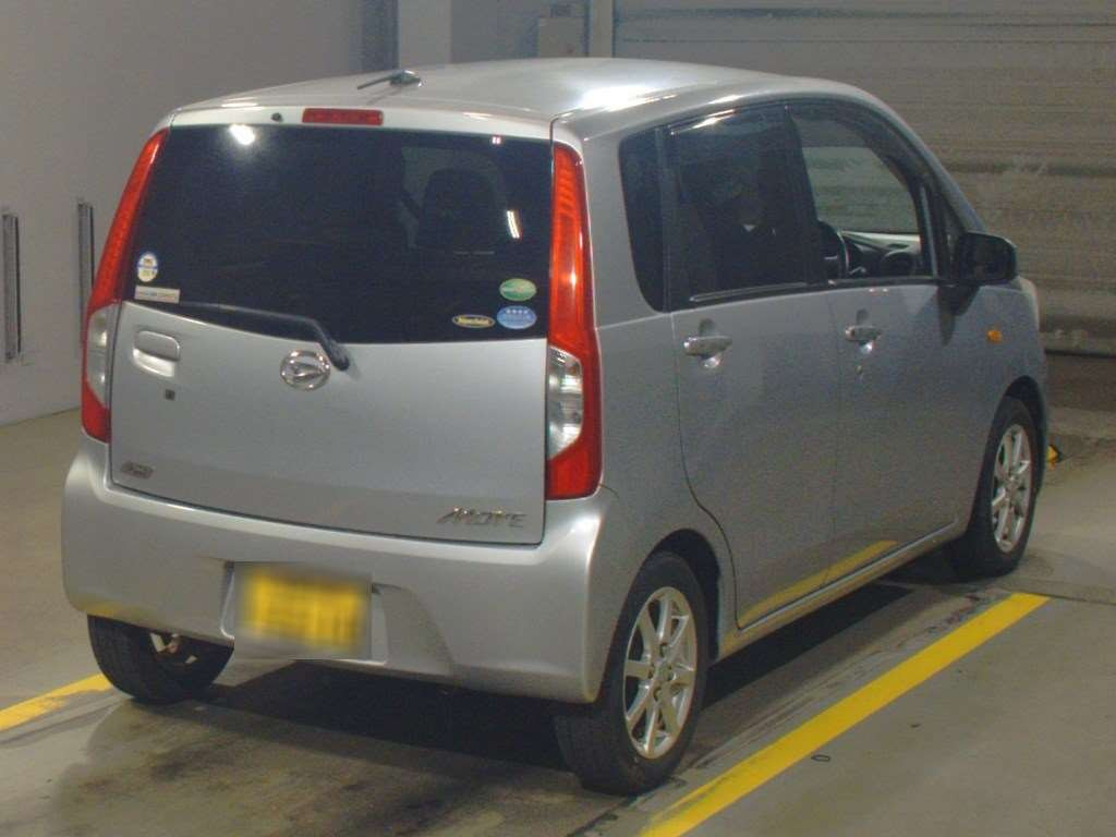 2013 Daihatsu Move LA100S[1]