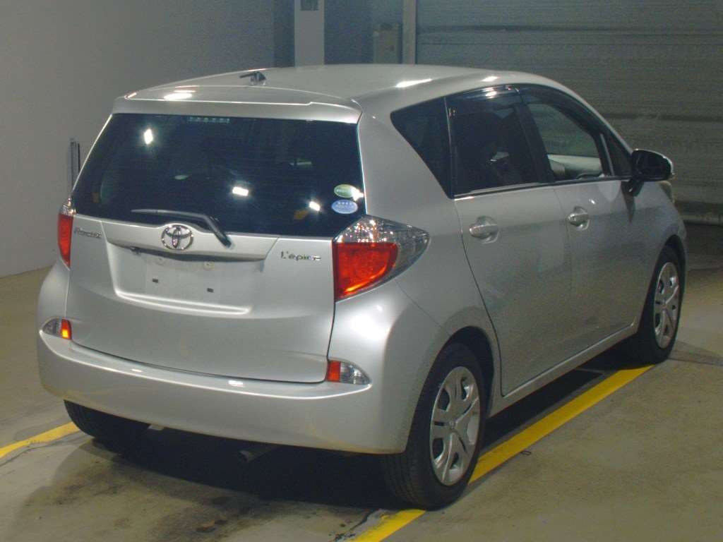 2012 Toyota Ractis NCP120[1]