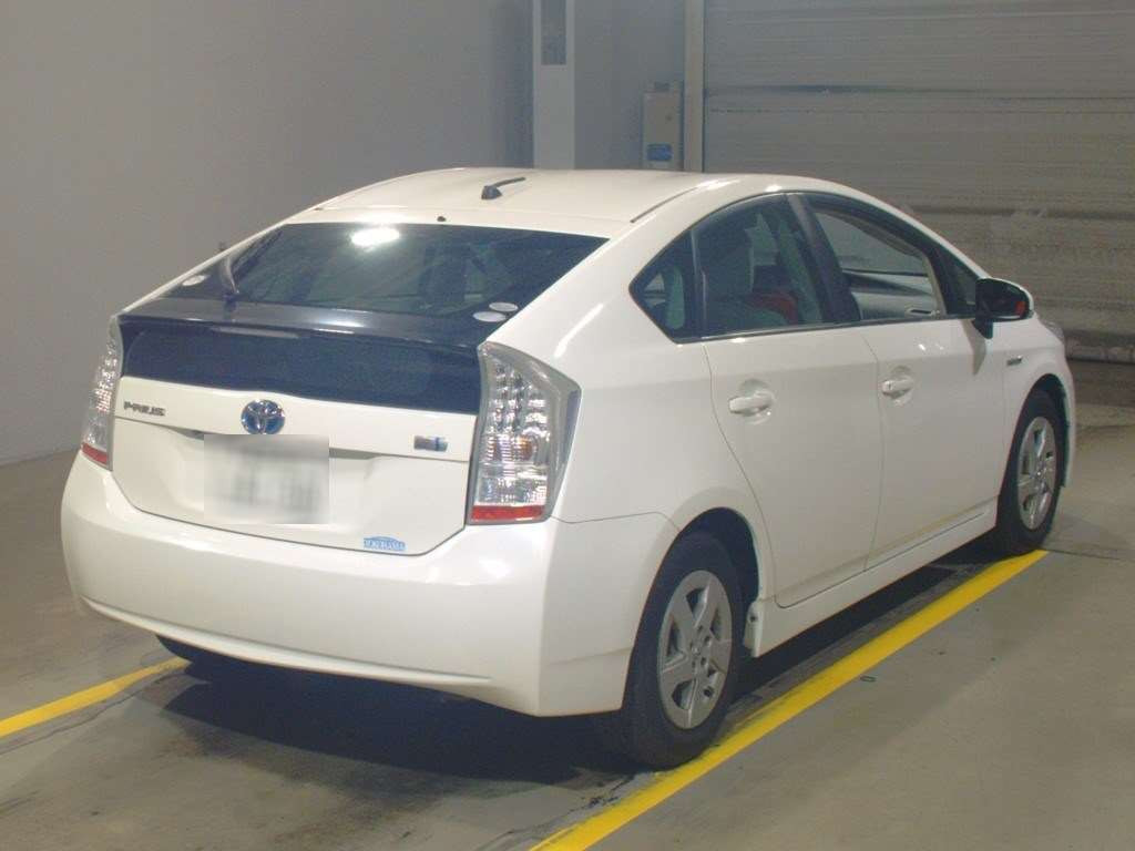 2011 Toyota Prius ZVW30[1]