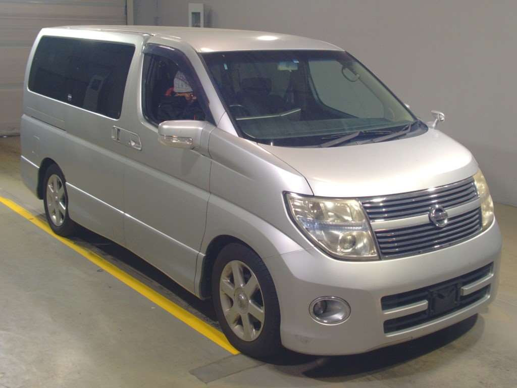 2008 Nissan Elgrand ME51[2]