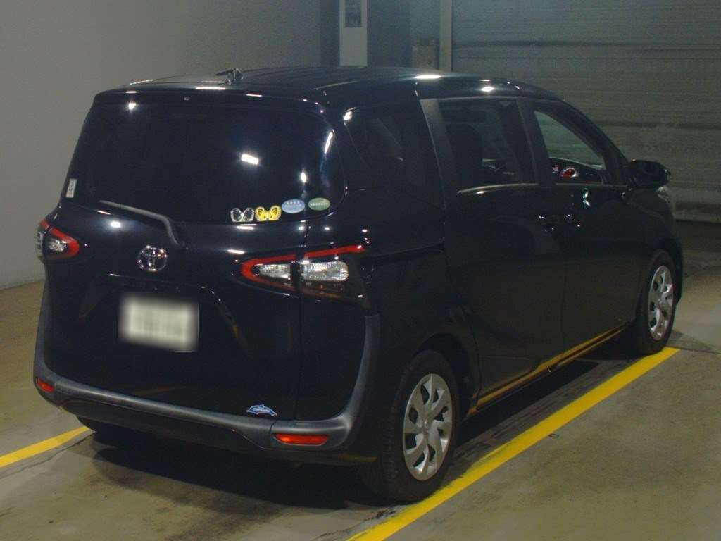 2016 Toyota Sienta NSP170G[1]