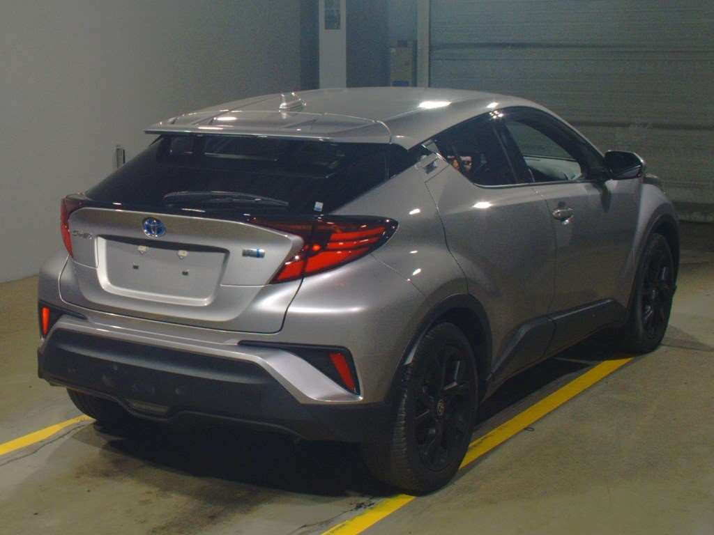 2021 Toyota C-HR ZYX11[1]