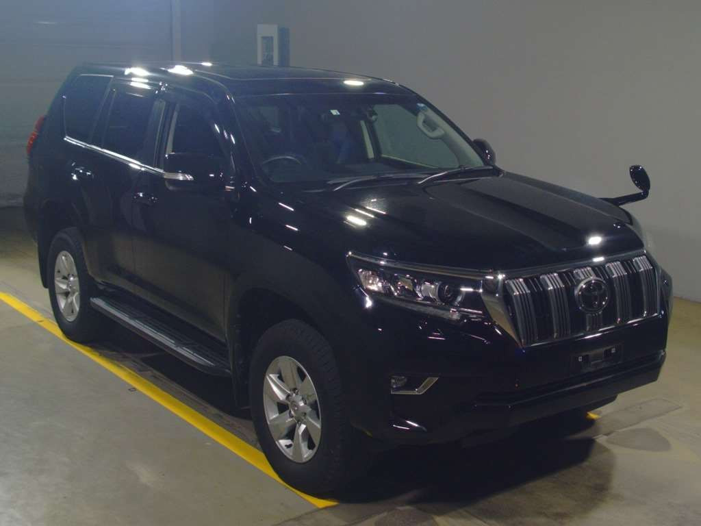 2022 Toyota Land Cruiser Prado GDJ150W[2]