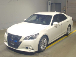 2015 Toyota Crown