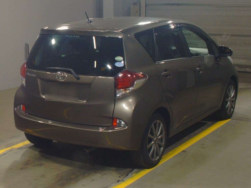 2016 Toyota Ractis NCP120[1]