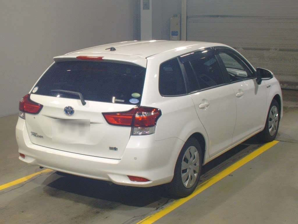 2017 Toyota Corolla Fielder NKE165G[1]