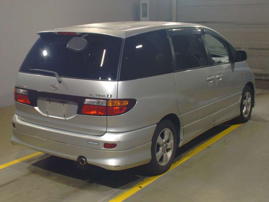 2000 Toyota Estima ACR30W[1]