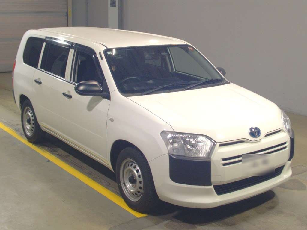 2022 Toyota Probox NHP160V[2]