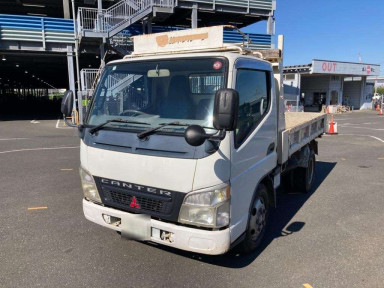 2004 Mitsubishi Fuso Canter