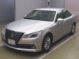 2013 Toyota Crown Hybrid