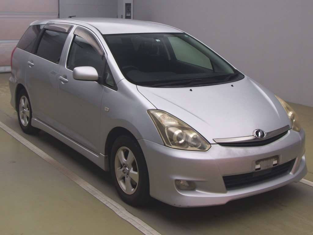 2006 Toyota Wish ZNE10G[2]