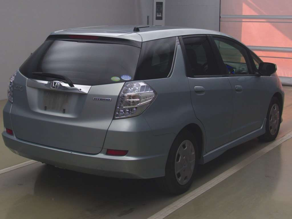 2011 Honda Fit Shuttle Hybrid GP2[1]