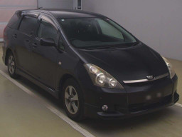 2004 Toyota Wish