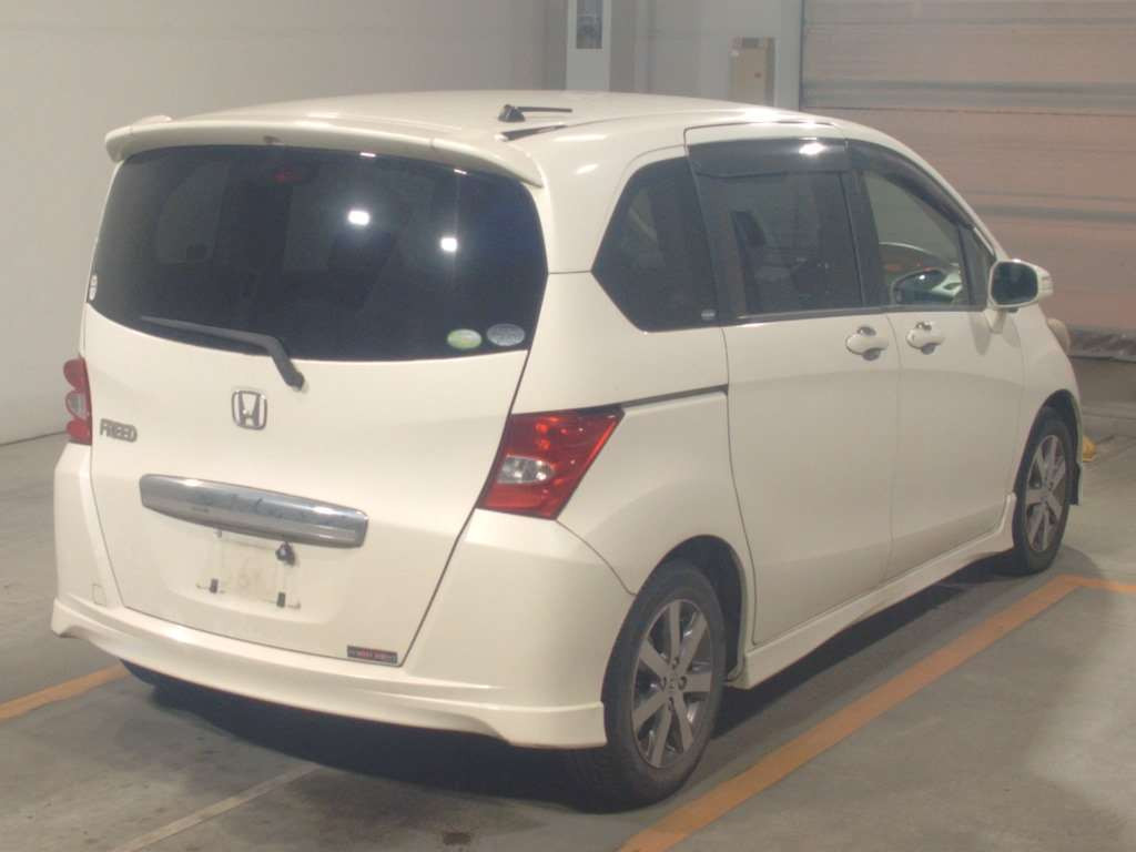 2010 Honda Freed GB3[1]