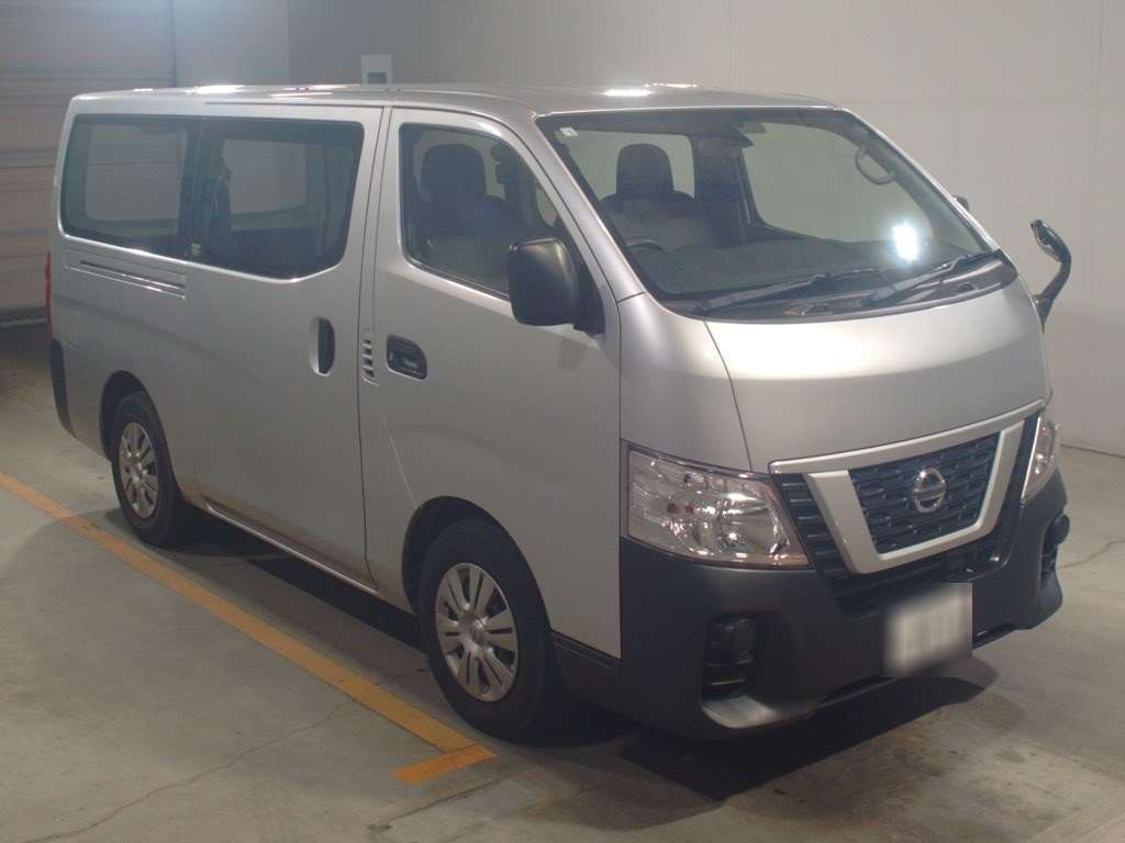 2017 Nissan NV350 CARAVAN VAN VW2E26[2]