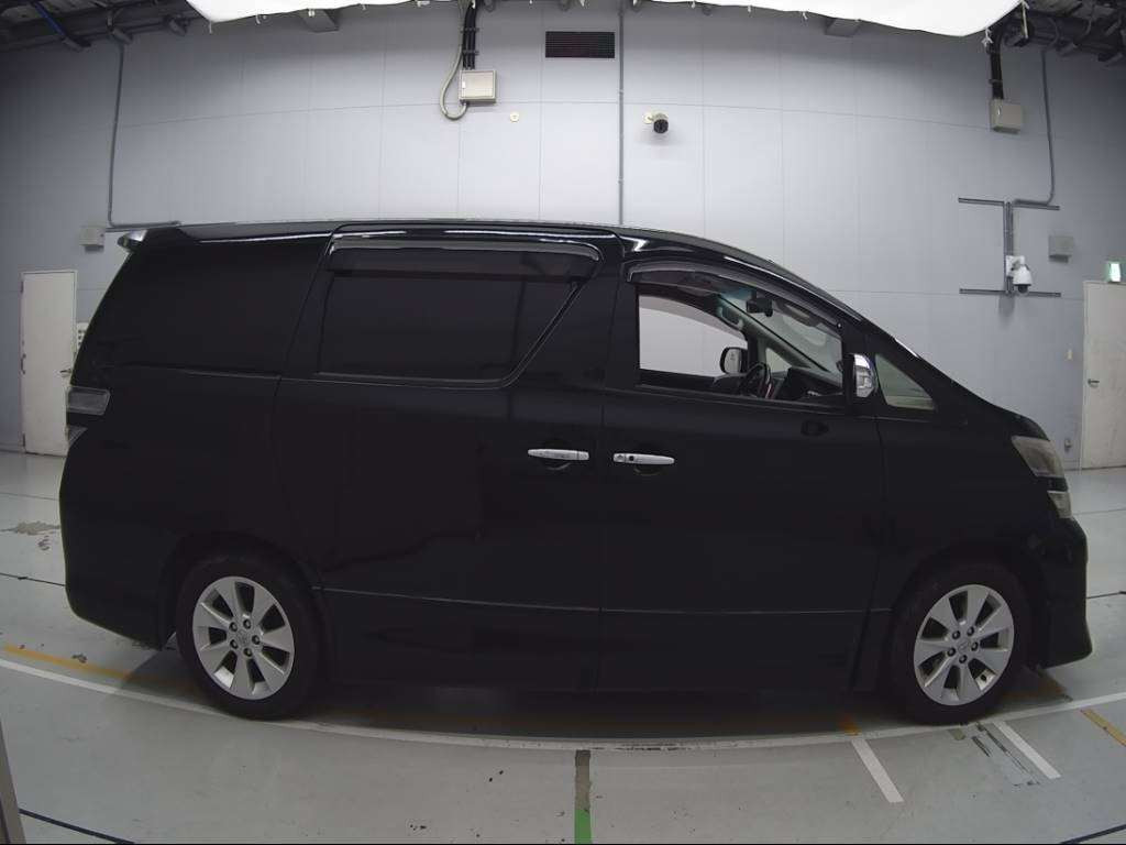 2012 Toyota Vellfire ANH20W[2]