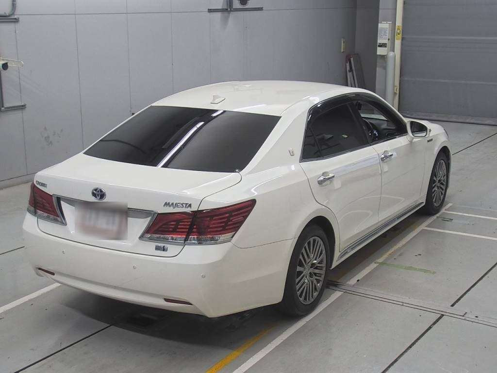 2013 Toyota Crown Majesta GWS214[1]