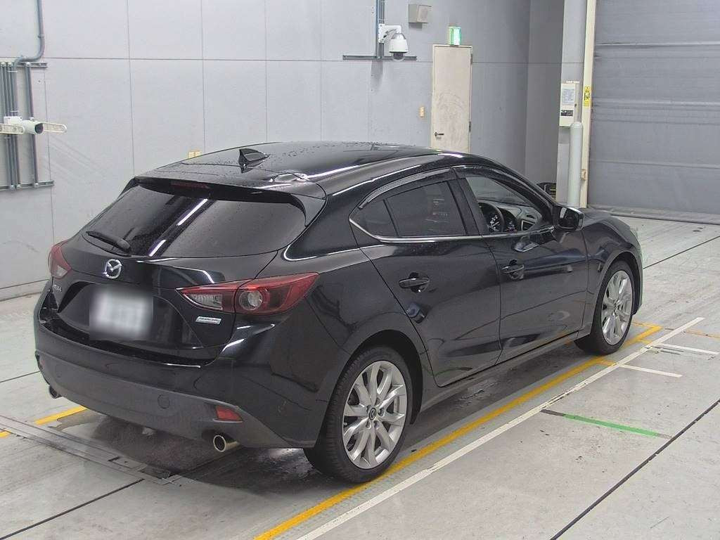 2015 Mazda Axela Sport BMEFS[1]