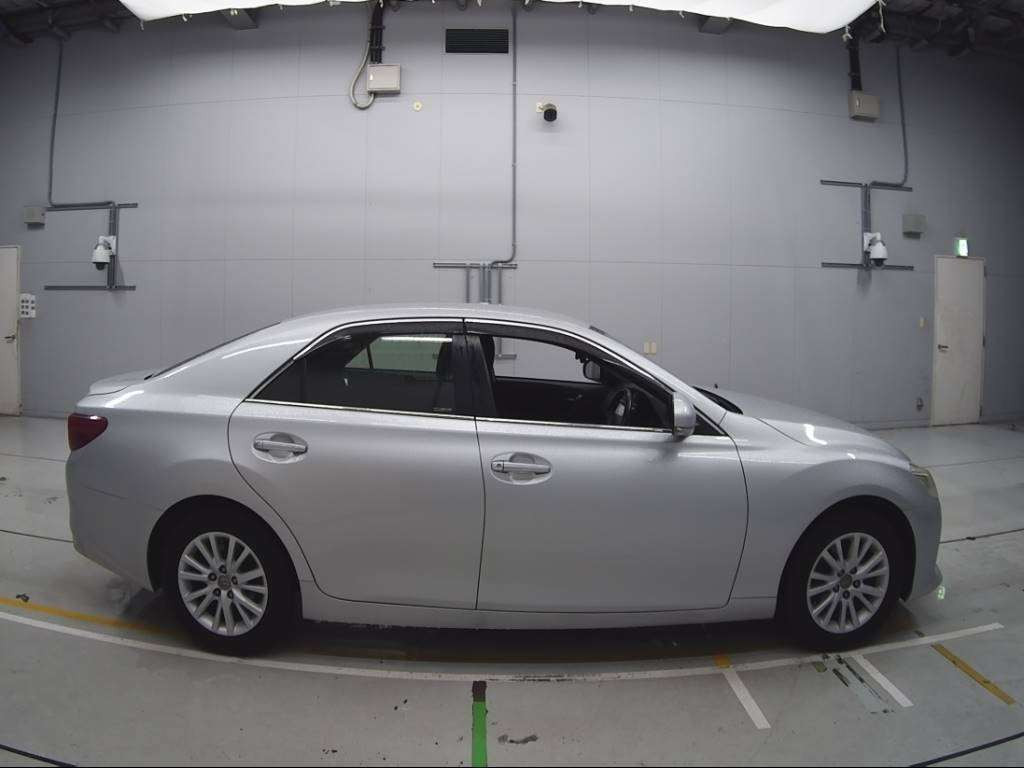 2013 Toyota Mark X GRX130[2]