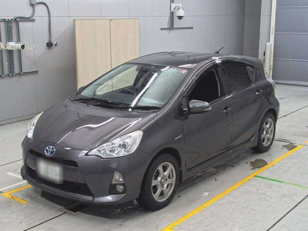 2014 Toyota Aqua NHP10[0]