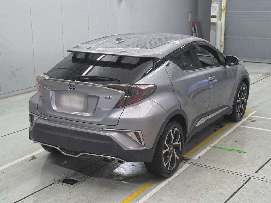 2017 Toyota C-HR ZYX10[1]