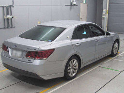 2013 Toyota Crown Hybrid