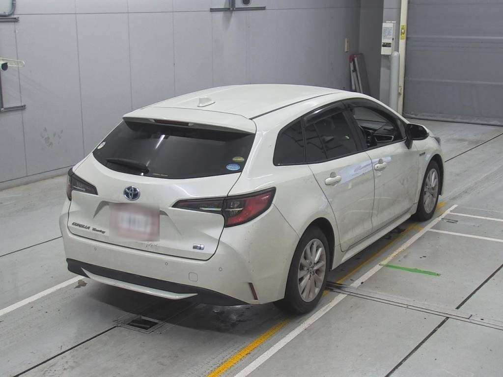 2019 Toyota Corolla Touring Wagon ZWE211W[1]