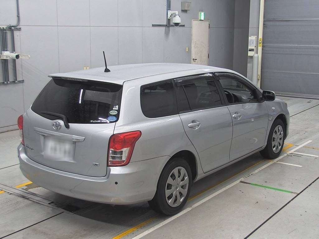 2010 Toyota Corolla Fielder NZE141G[1]