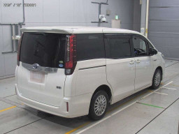 2016 Toyota Noah