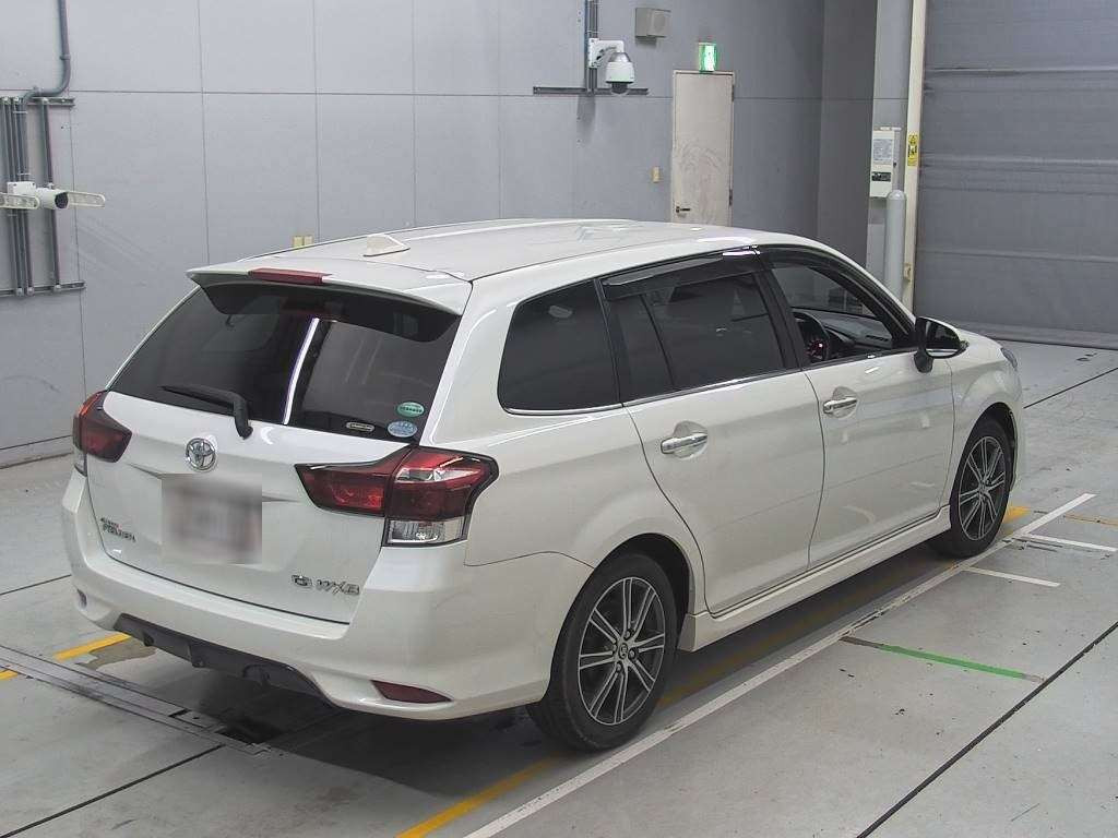 2017 Toyota Corolla Fielder NRE161G[1]