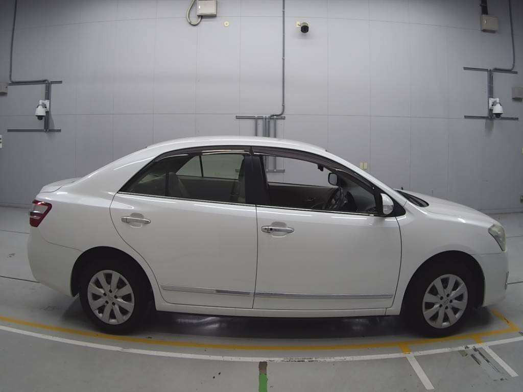 2012 Toyota Premio ZRT260[2]