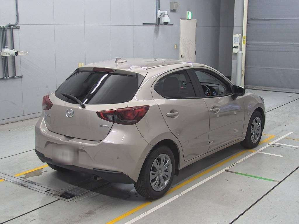 2022 Mazda Mazda2 DJLFS[1]