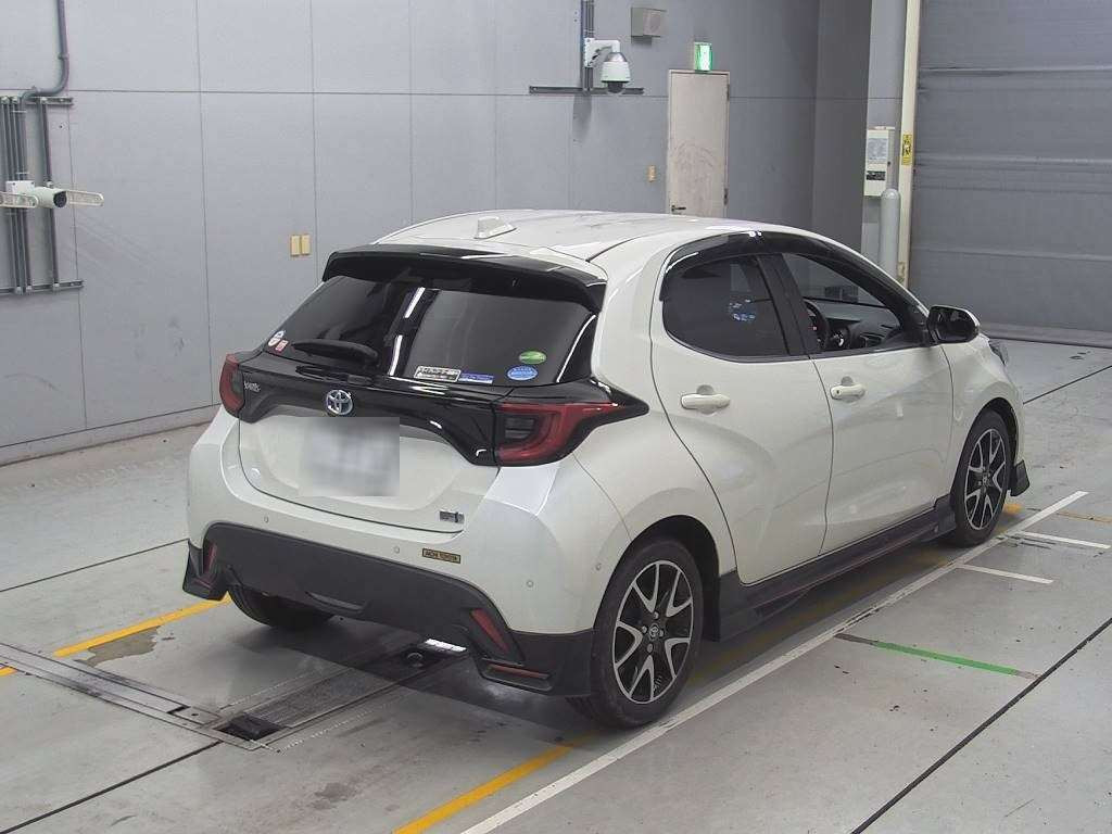 2020 Toyota YARIS MXPH10[1]