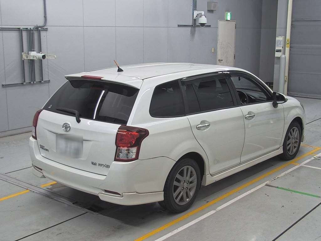 2013 Toyota Corolla Fielder NZE161G[1]