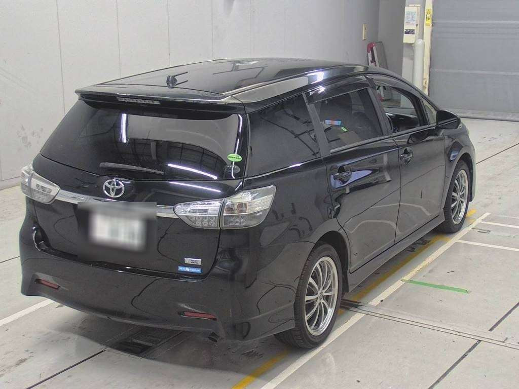 2013 Toyota Wish ZGE20W[1]