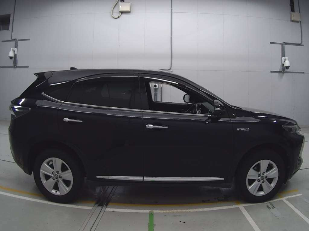 2014 Toyota Harrier Hybrid AVU65W[2]