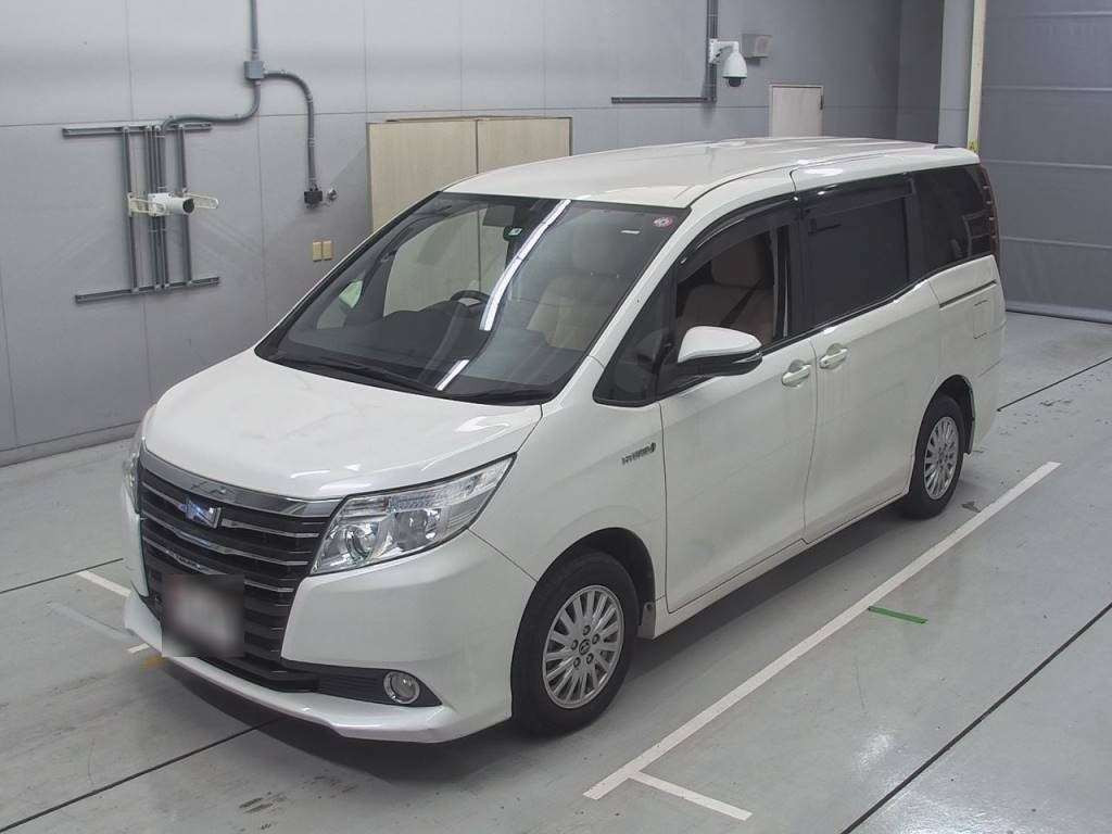 2015 Toyota Noah ZWR80G[0]